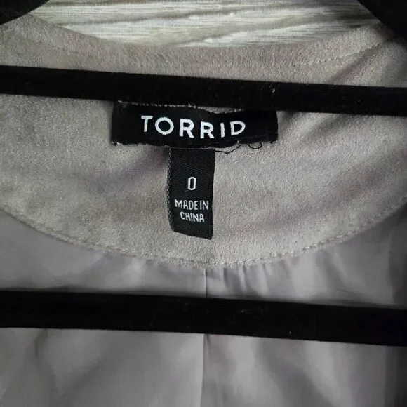 Torrid Suede Fringe Jacket Womens SZ 0 (L/12) Tan Bolaro Faux Cropped - Picture 3 of 6